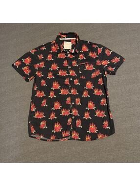 Black and red floral button-up shirt #floral #buttonup